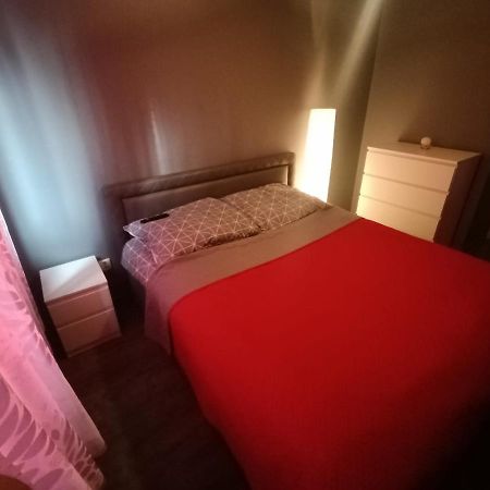 Apartament Przy Dworcu W Sanoku Exteriör bild