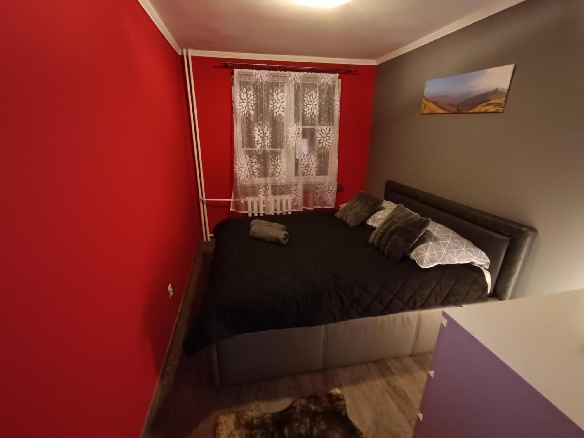 Apartament Przy Dworcu W Sanoku Exteriör bild